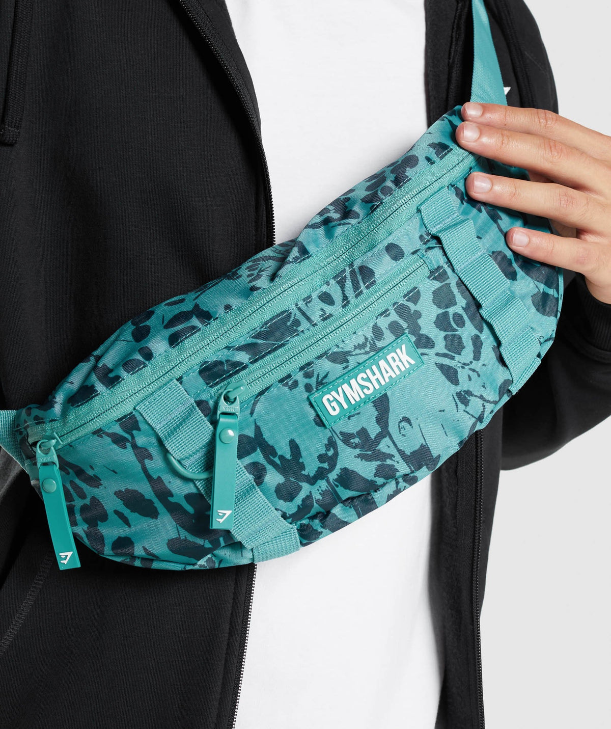 Gymshark Adapt Animal Graphic Sling Bag - Fauna Teal
