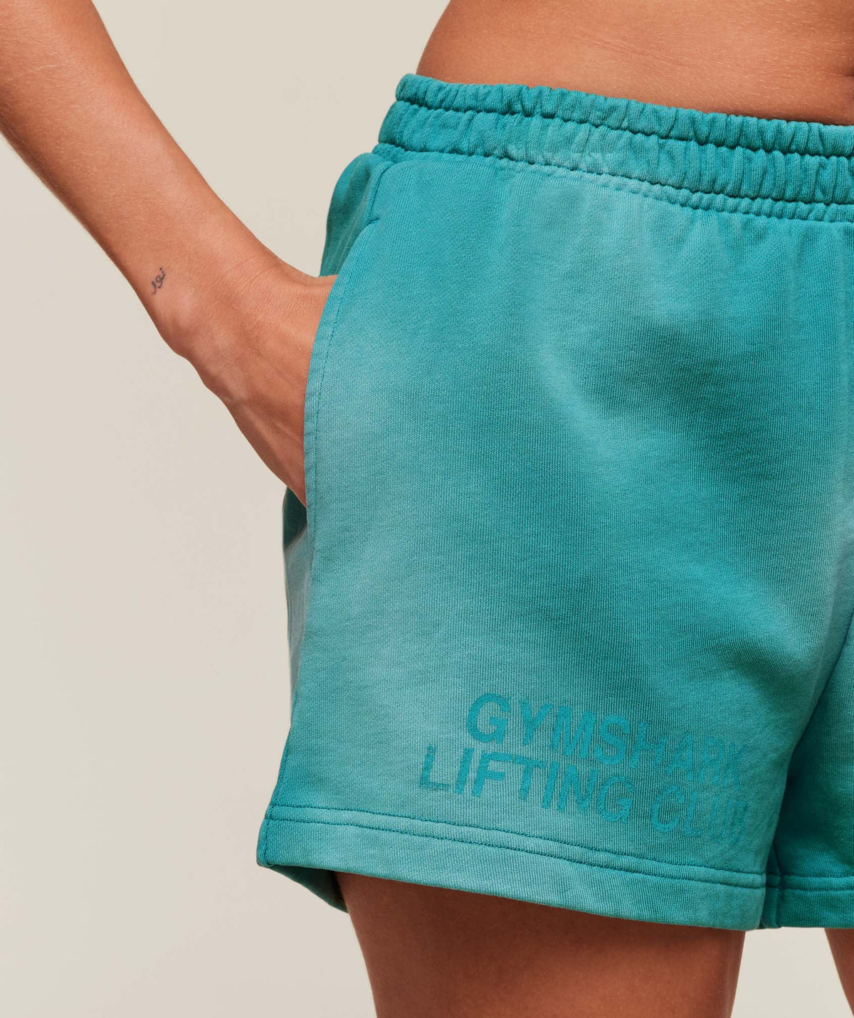 Gymshark Summer Tie-Dye Graphic Shorts - Jewel Teal/Wash