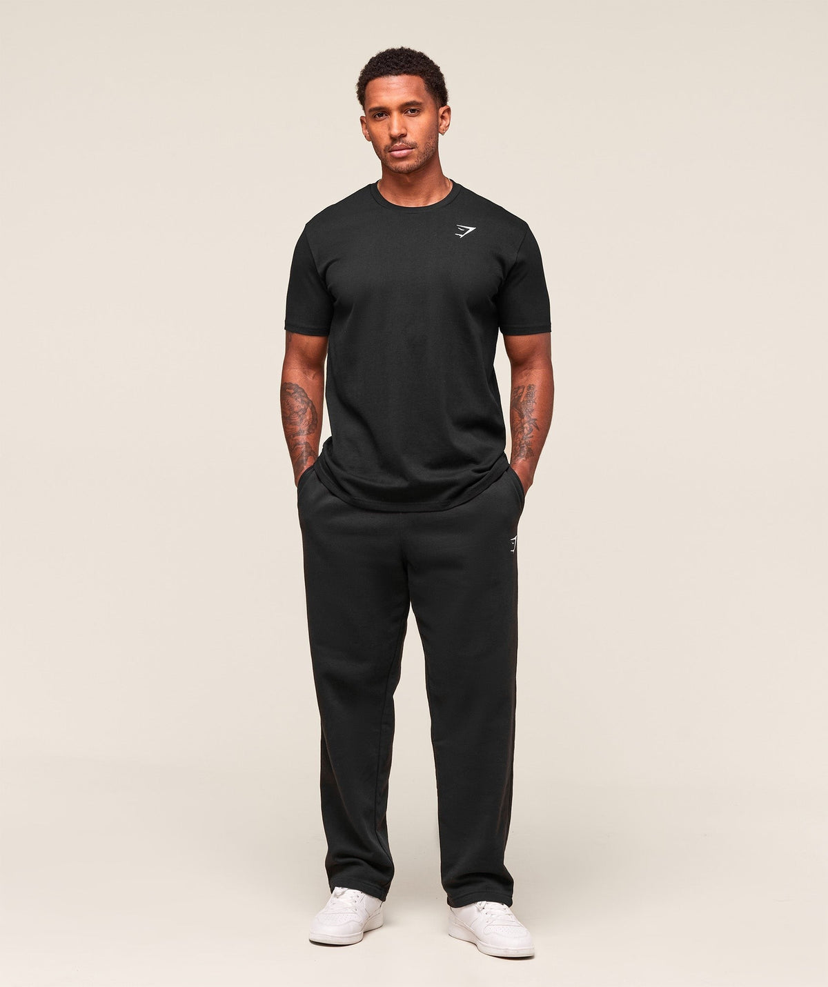 Gymshark Crest Tee - Black