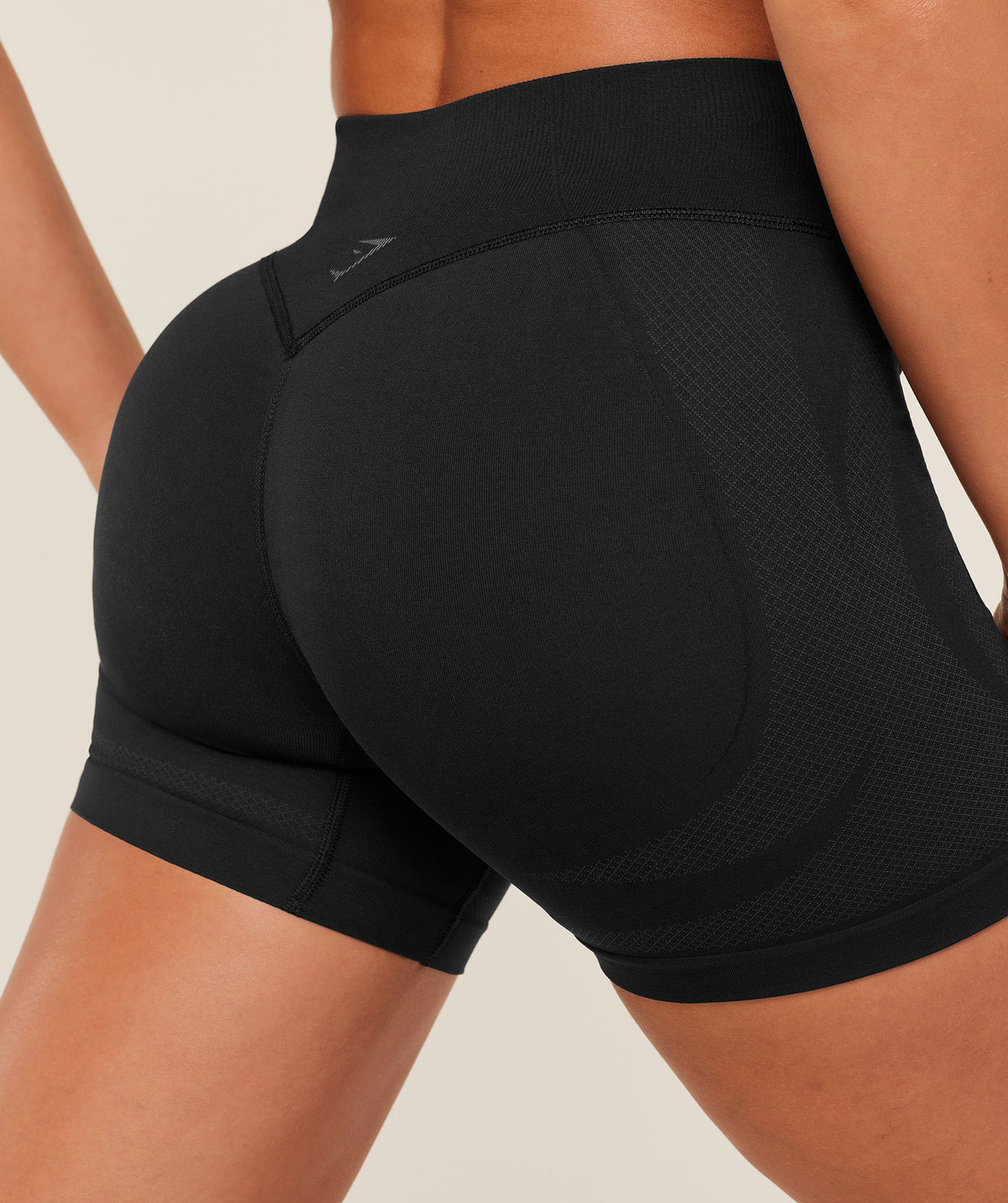 Gymshark Weekend Seamless Short - Black/Asphalt Grey