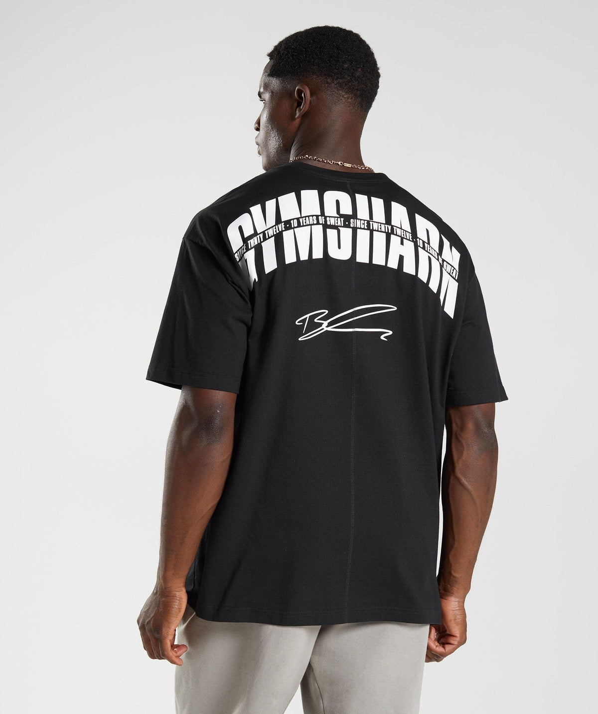 Gymshark GS10 Year Oversized Tee - Black