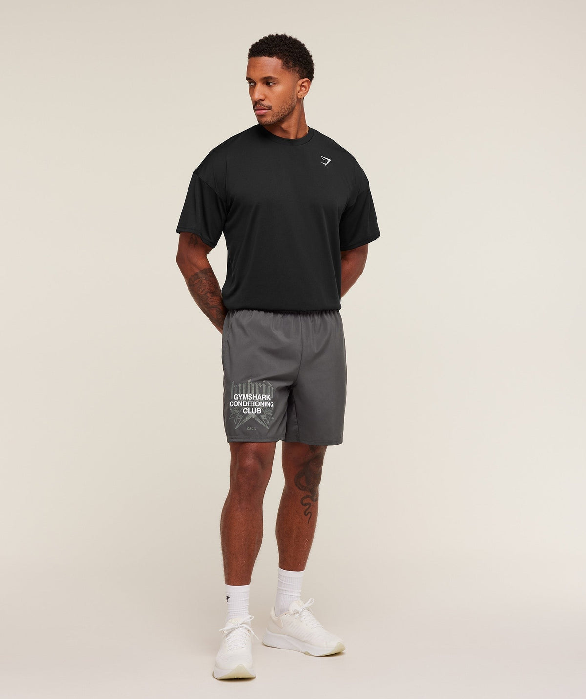 Gymshark Hybrid Graphic 7" Short - Onyx Grey