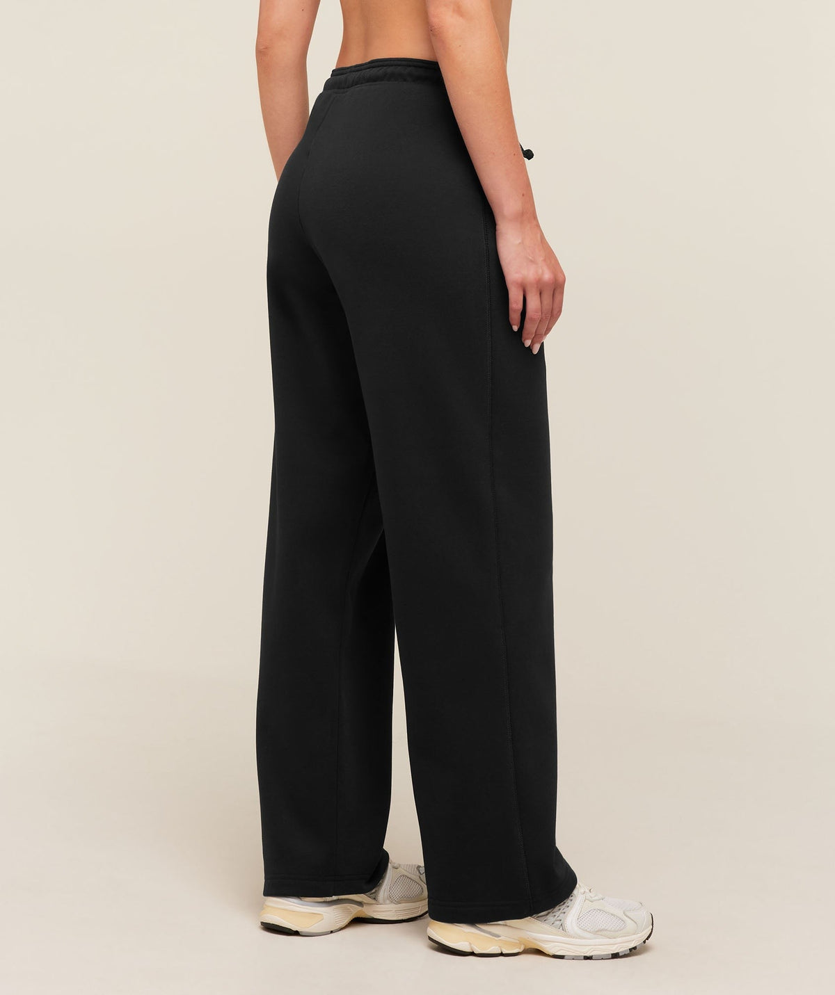Gymshark Cosy Luxe Straight Leg Regular Joggers - Black
