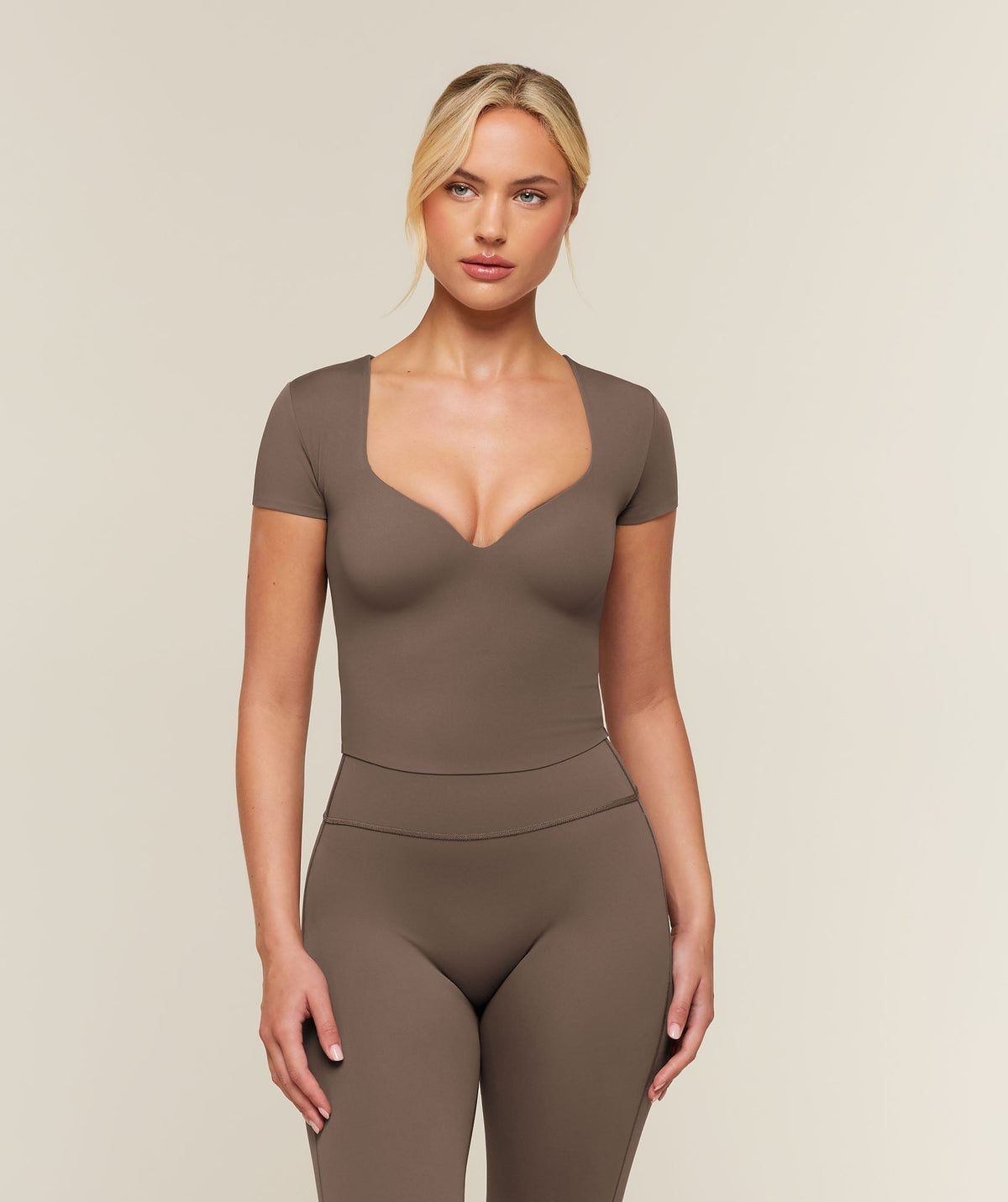 Gymshark Shape Push Up Tee - Soft Brown