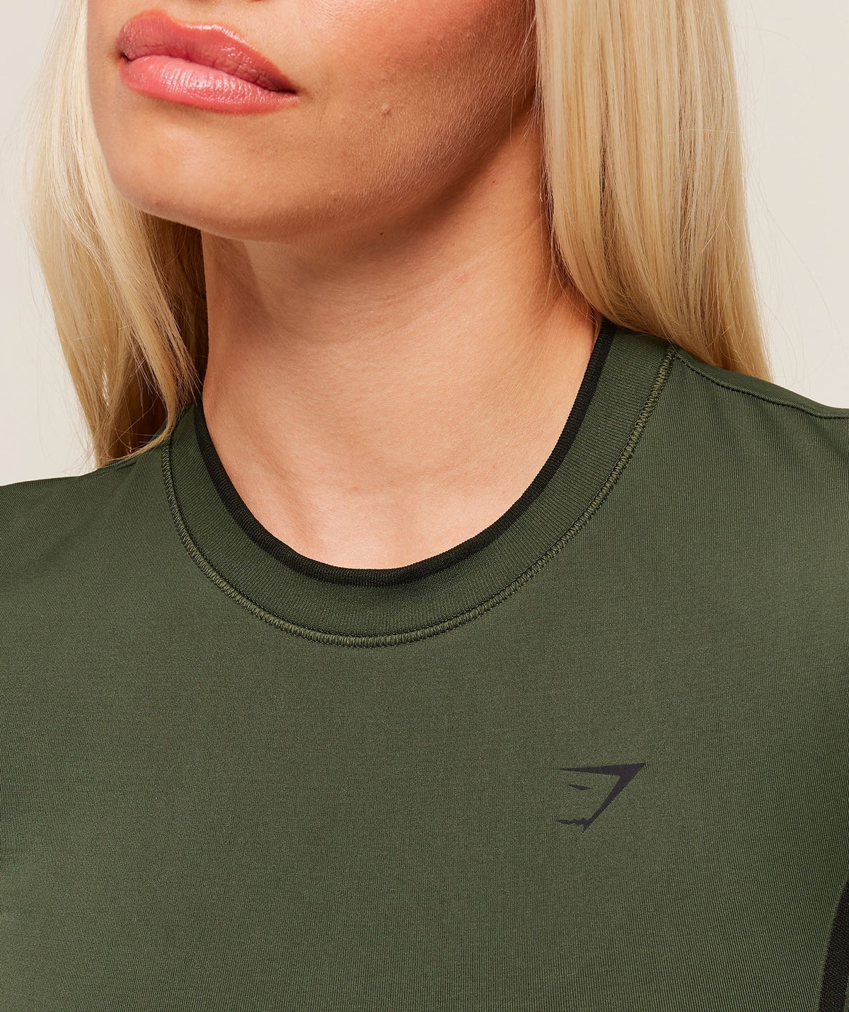 Gymshark Everyday Seamless Contrast Tee - Winter Olive/Black