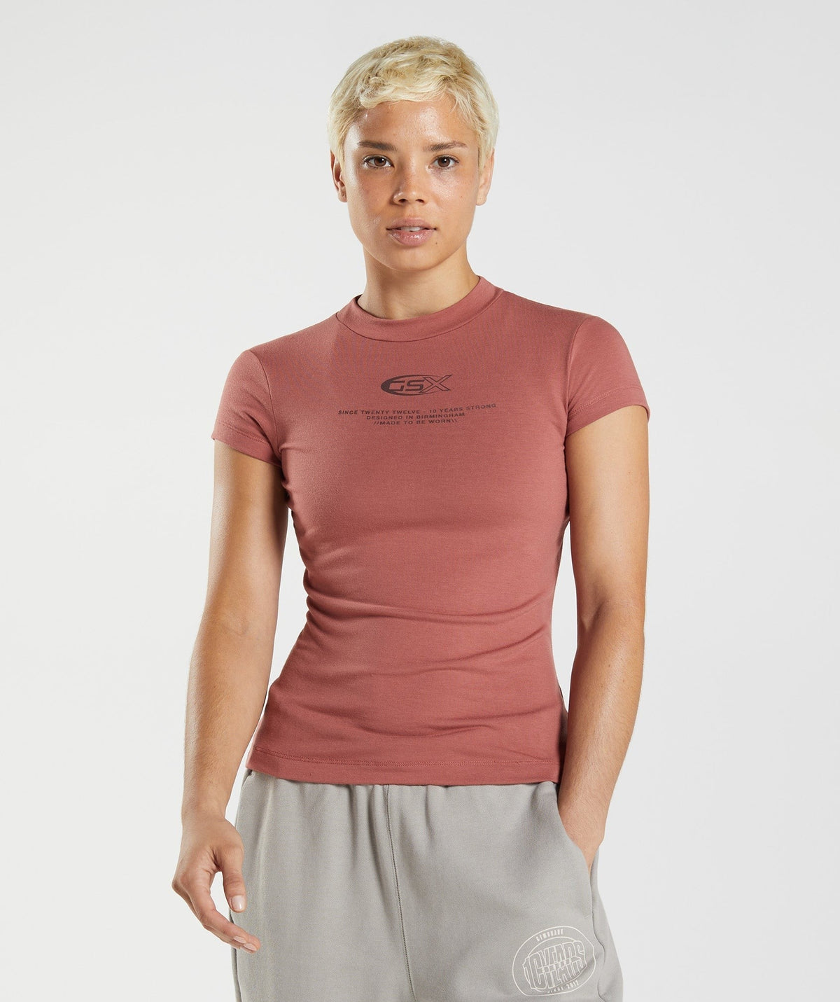 Gymshark GS 10 Year Tee - Brown