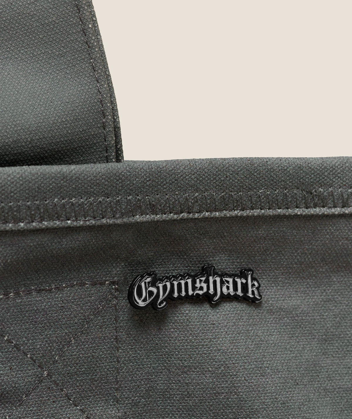 Gymshark Collectible Pin - Tin Black - Nil -A-005
