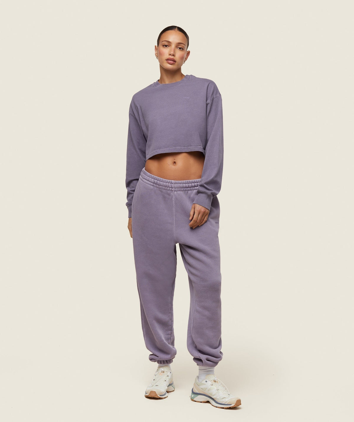 Gymshark everywear Cropped Long Sleeve Tee - Fog Purple/Pigment Garment Dye + Wash