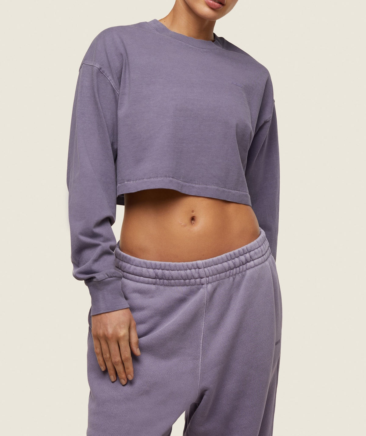 Gymshark everywear Cropped Long Sleeve Tee - Fog Purple/Pigment Garment Dye + Wash