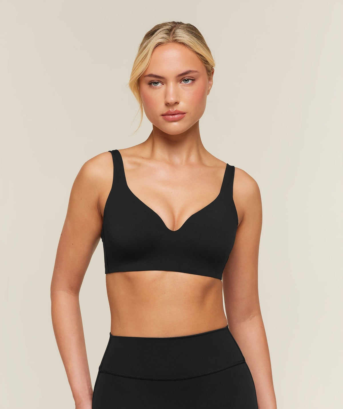 Gymshark Shape Light Support Push Up Bra - Black