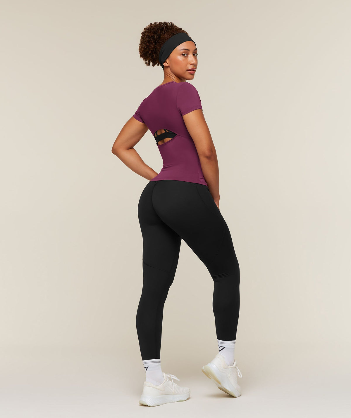 Gymshark Running Back Vent Tee - Strength Pink