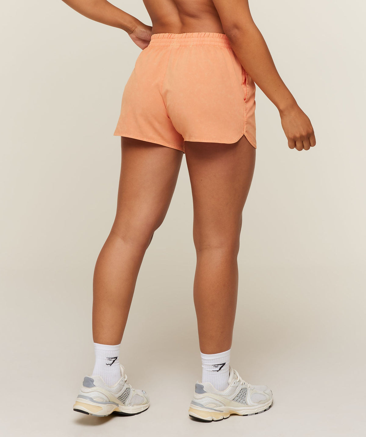 Gymshark Washed Pastel Woven Shorts - Dayglow Peach/Wash
