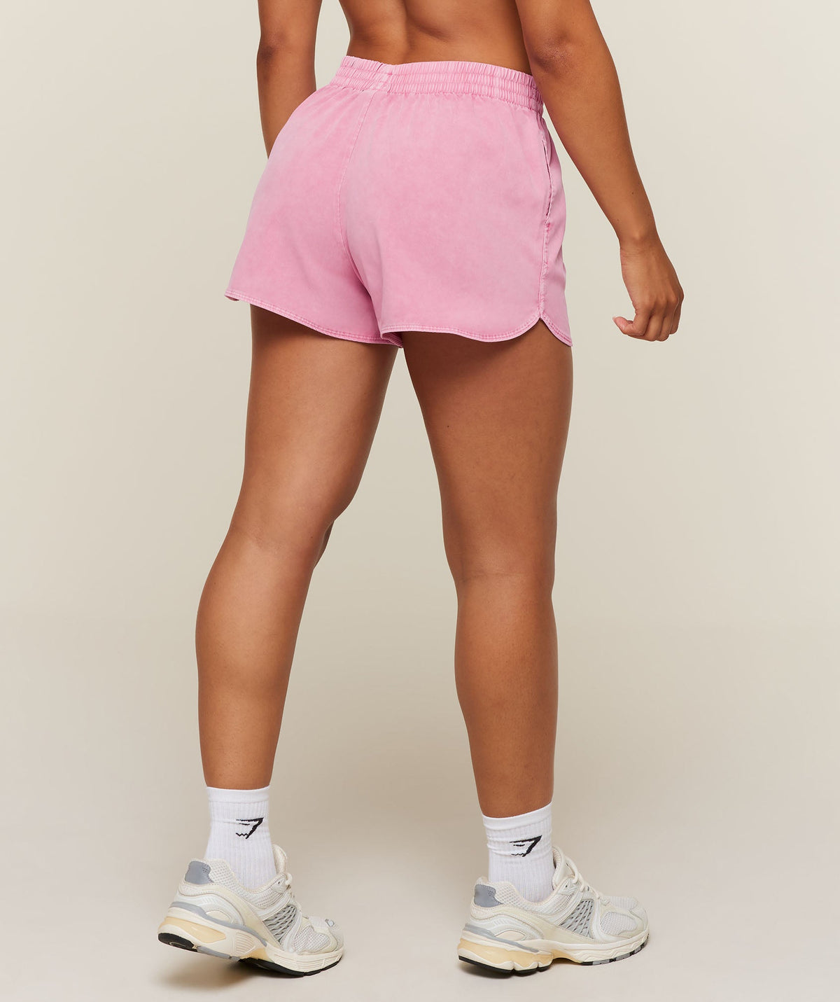 Gymshark Washed Pastel Woven Shorts - Focus Pink/Wash