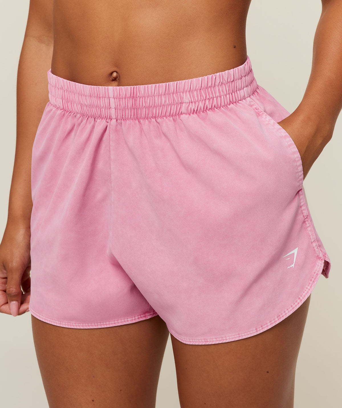 Gymshark Washed Pastel Woven Shorts - Focus Pink/Wash