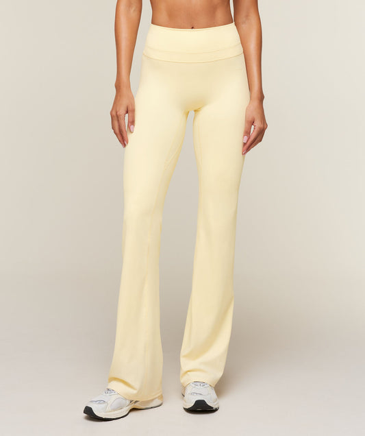 Gymshark Whitney High-Rise Flare Leggings Tall - Butter Yellow