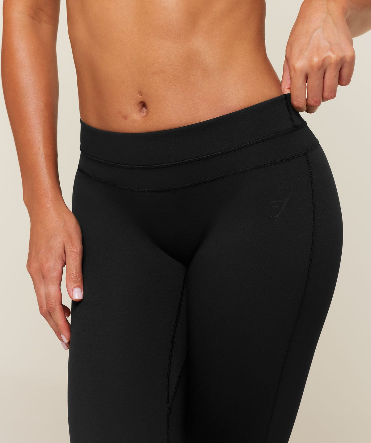 Gymshark Whitney Mid-Rise Flare Leggings Regular - Black