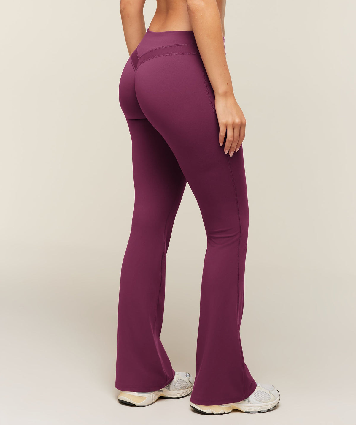 Gymshark Whitney Mid-Rise Mini Flare Regular - Strength Pink
