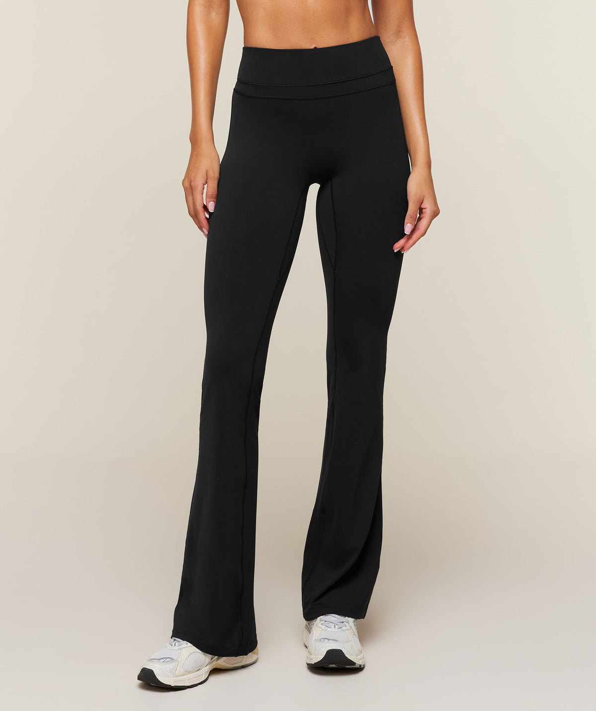Gymshark Whitney High-Rise Mini Flare Tall - Black