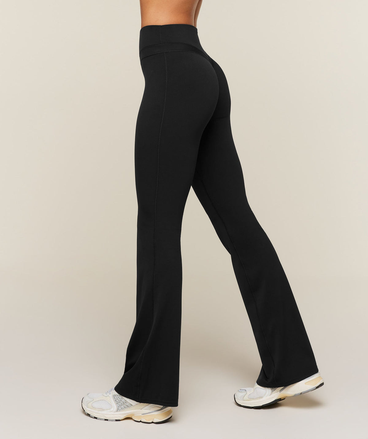 Gymshark Whitney High-Rise Mini Flare Tall - Black