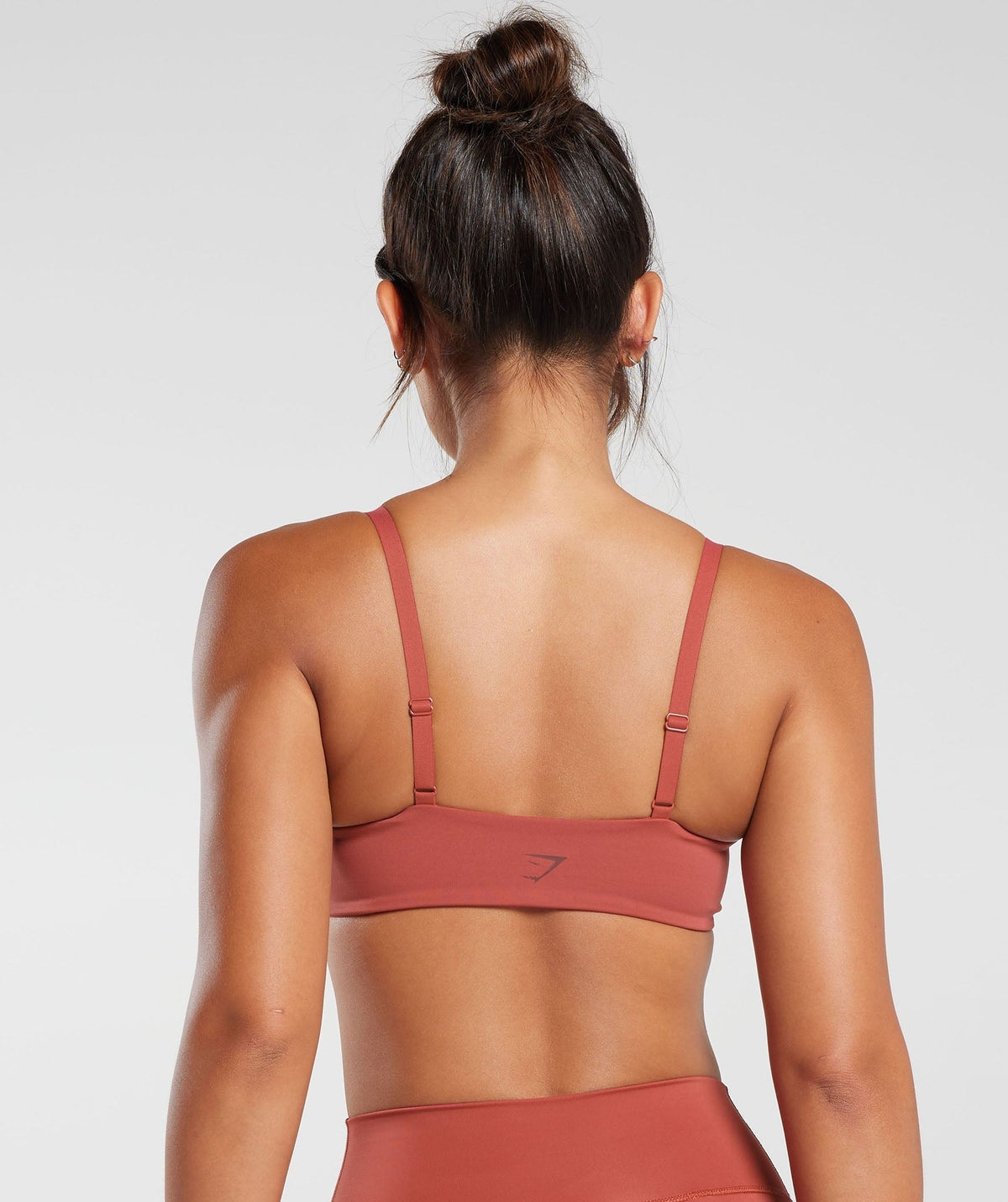 Gymshark ELEVATE TWIST FRONT BRALETTE - Rust Red