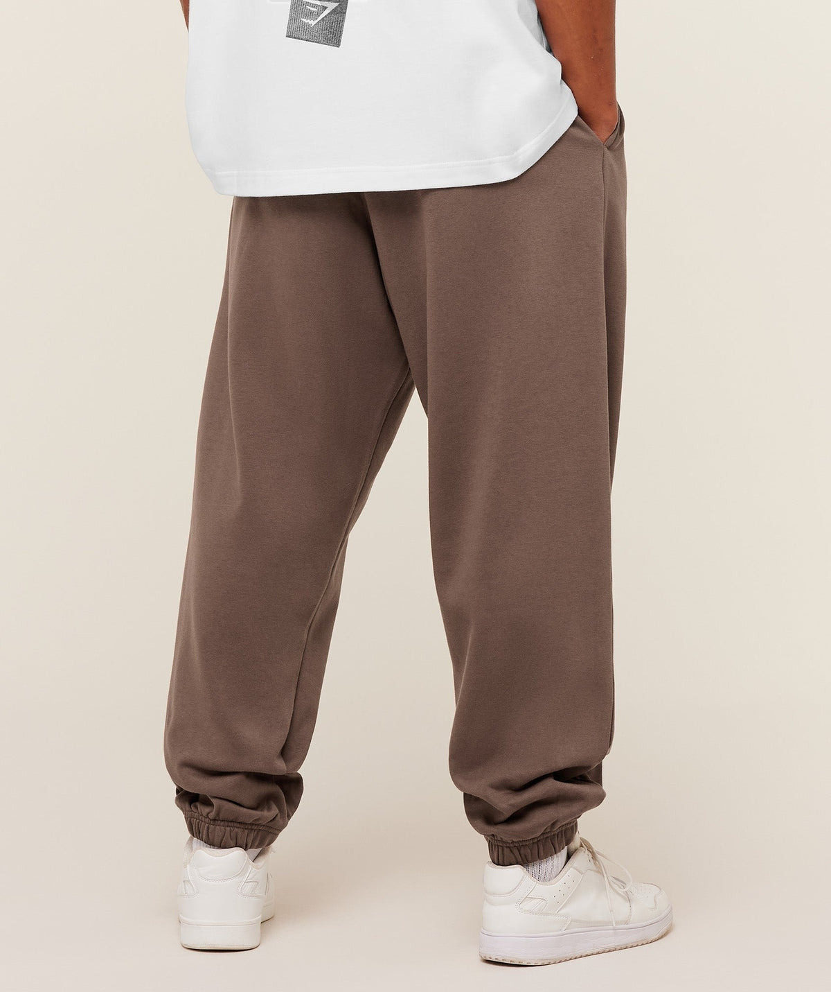 Gymshark Crest Oversized Jogger - Soft Brown