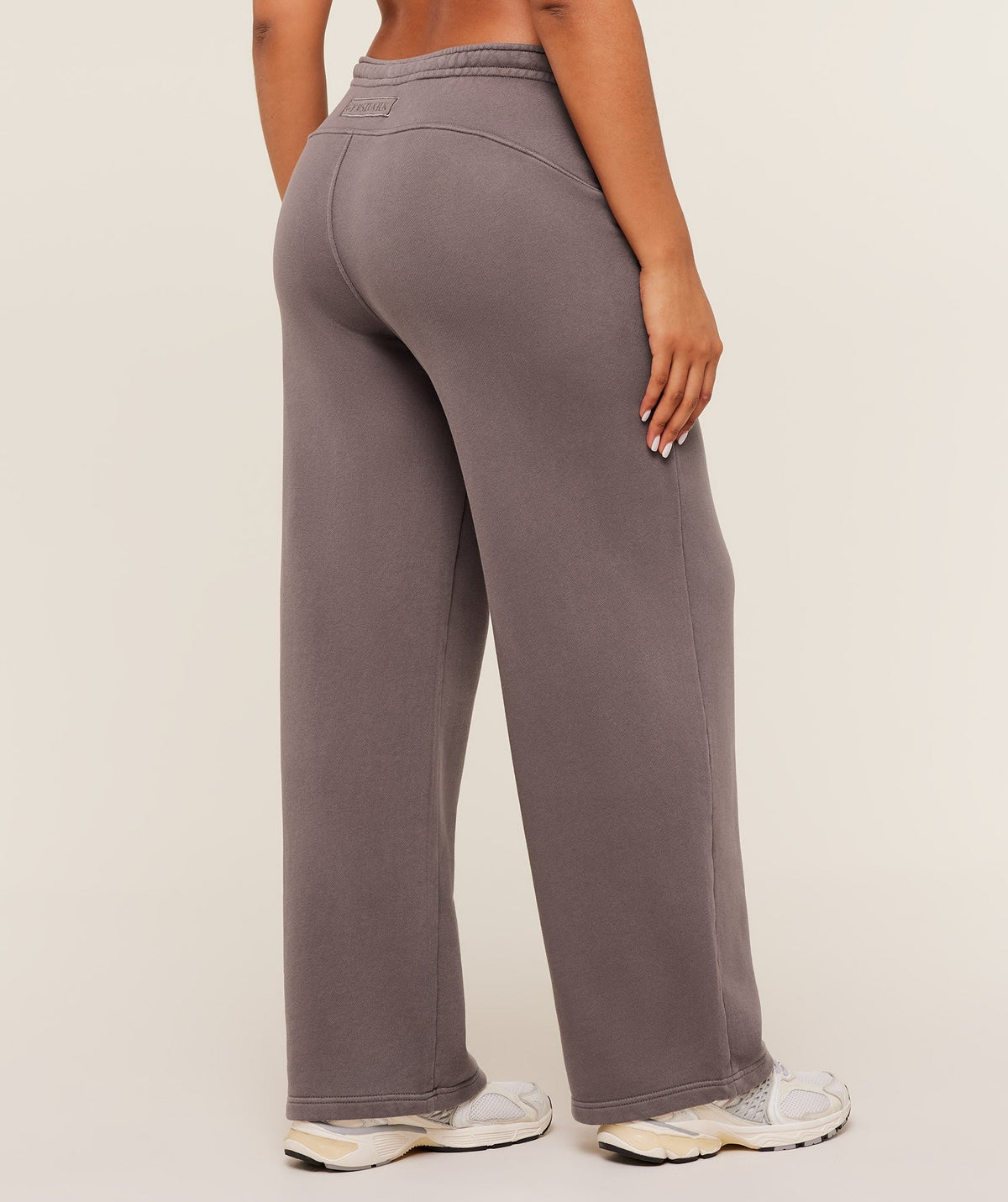 Gymshark Pump Straight Leg Pants - Cool Brown/Wash