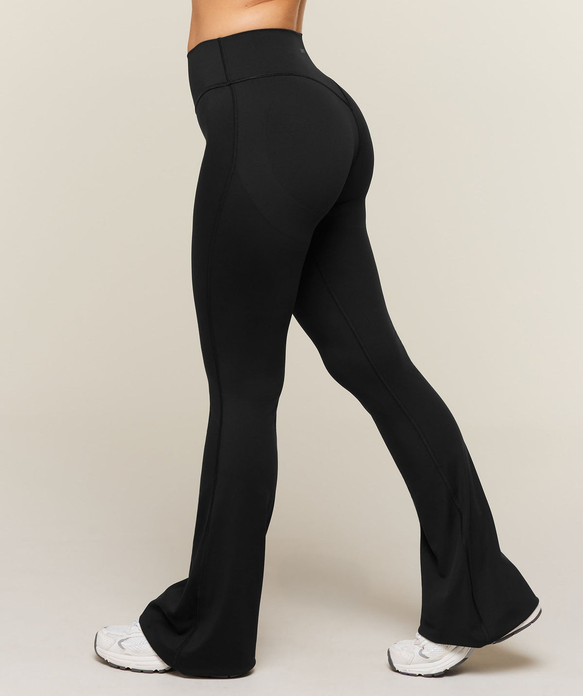 Gymshark Shape Bonded Flared Short Leggings - Black