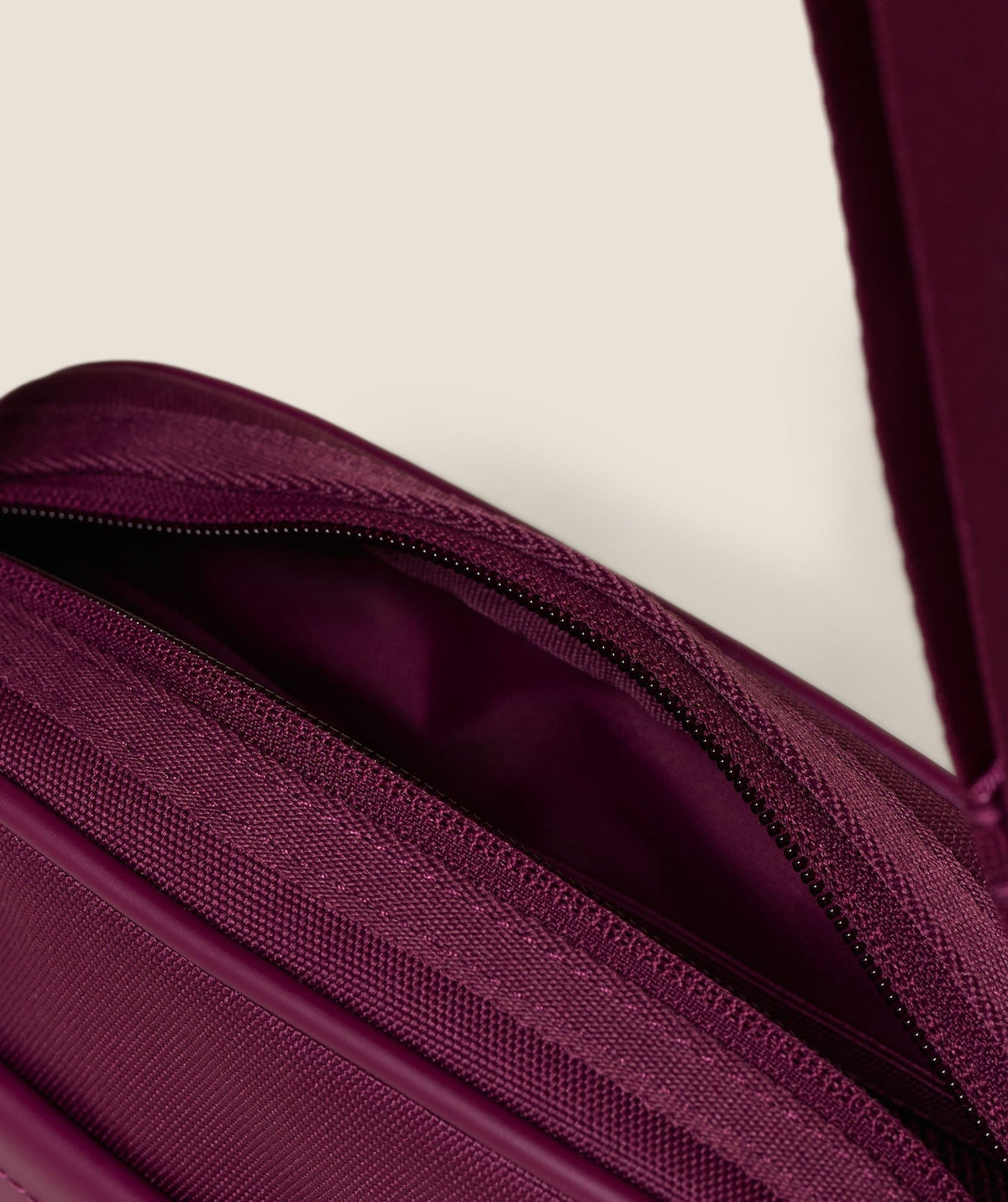 Gymshark Everyday Camera Bag - Strength Pink