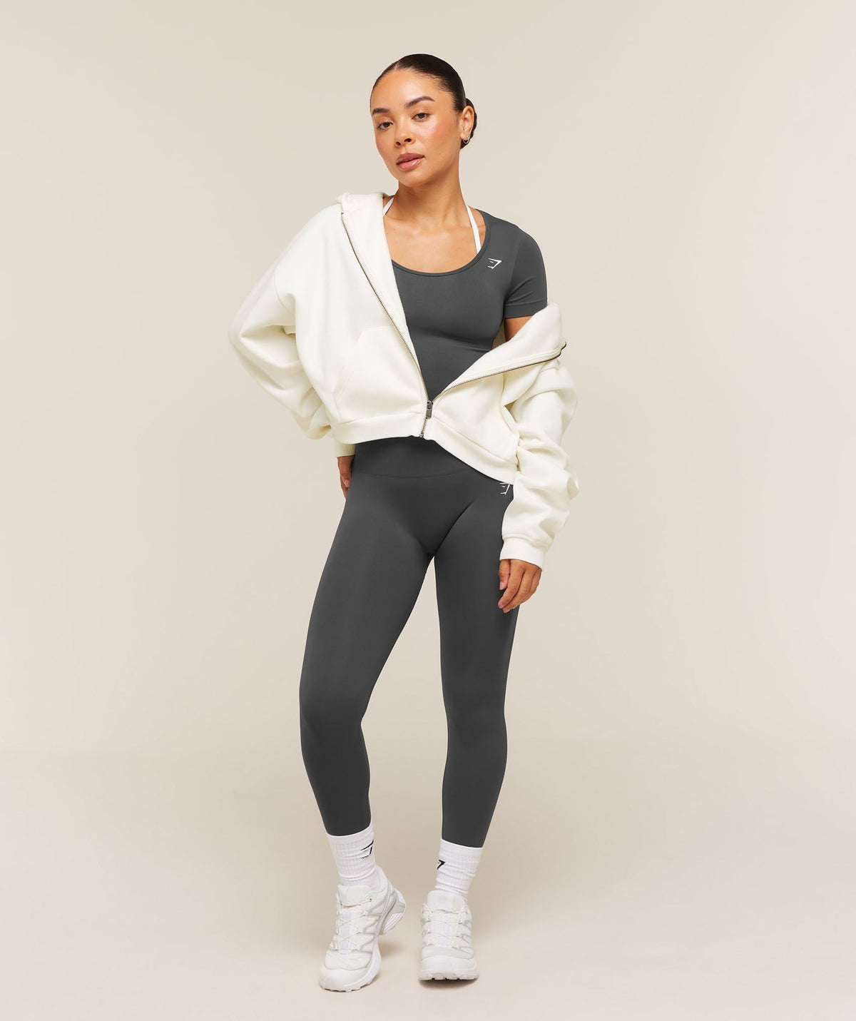 Gymshark Everyday Seamless Tight Fit Crew Neck Tee - Onyx Grey