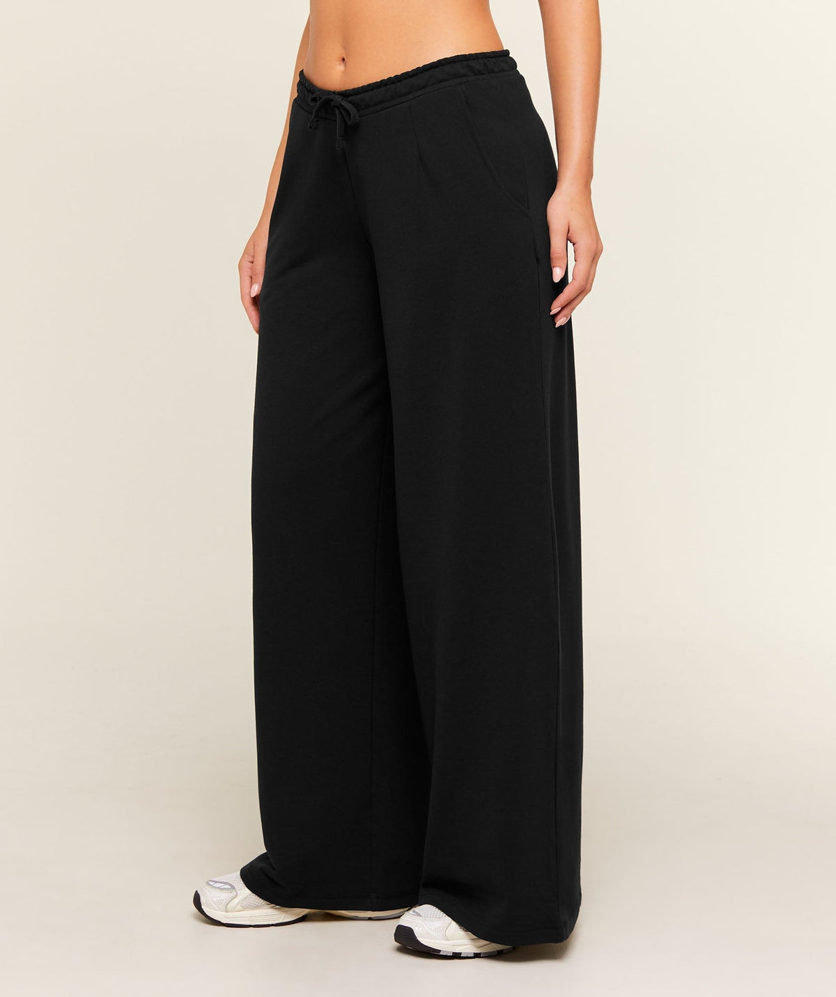 Gymshark Lightweight Wide Leg Pants Regular - Black