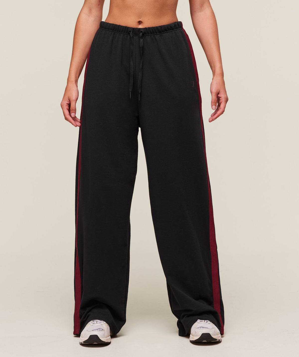 Gymshark Retro Stripe Snap Pants - Black/Sets Red