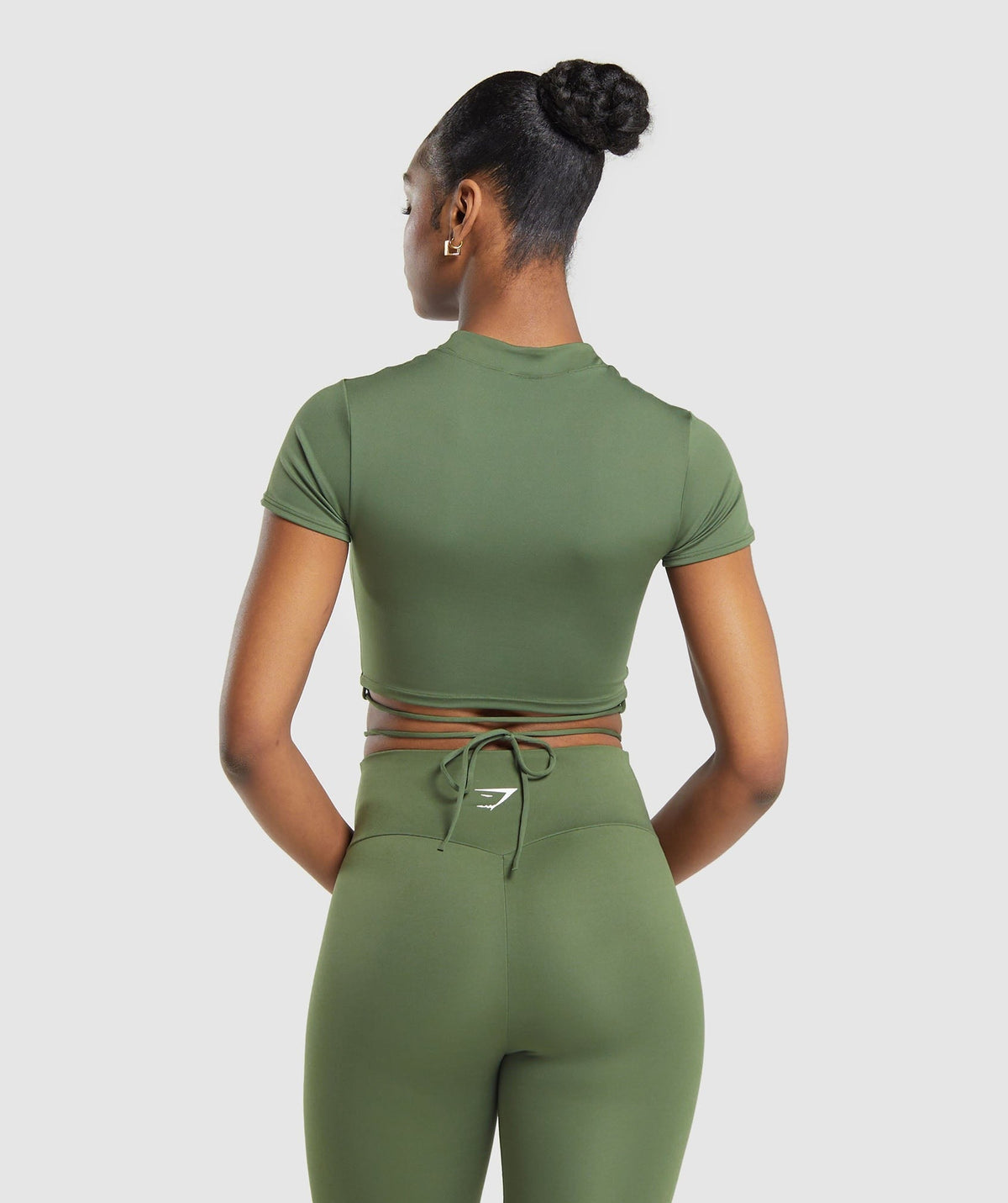 Gymshark Everyday Mock Neck Ribbon Tee - Core Olive