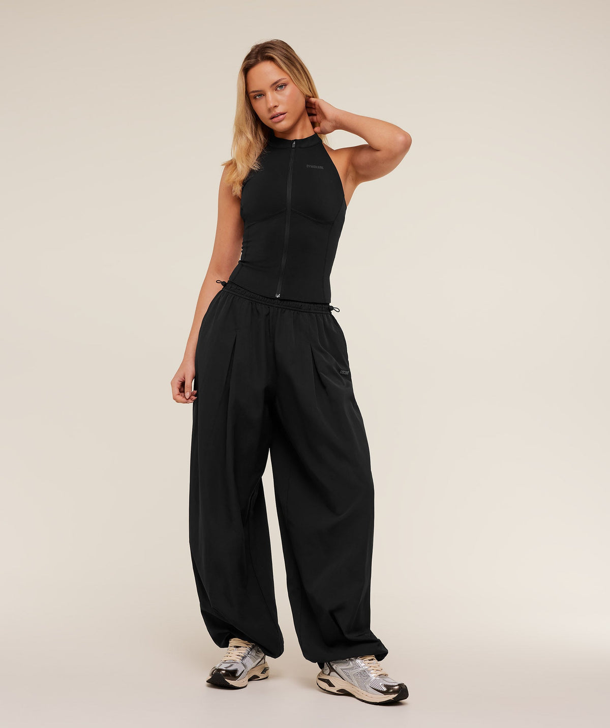 Gymshark Weekend Lifestyle Parachute Pants - Black