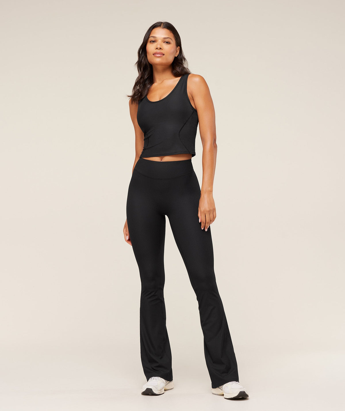 Gymshark Ribbed Midi Tank With Shelf - Black