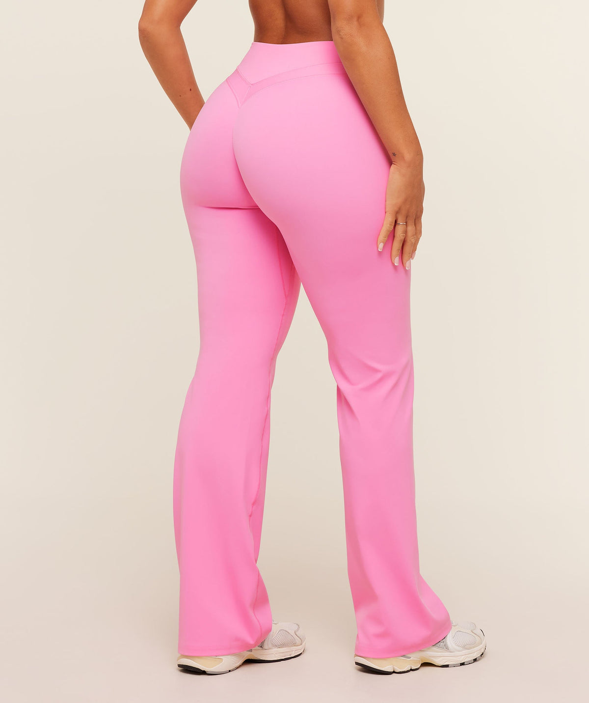 Gymshark Whitney Mid Rise Flared Legging - Focus Pink