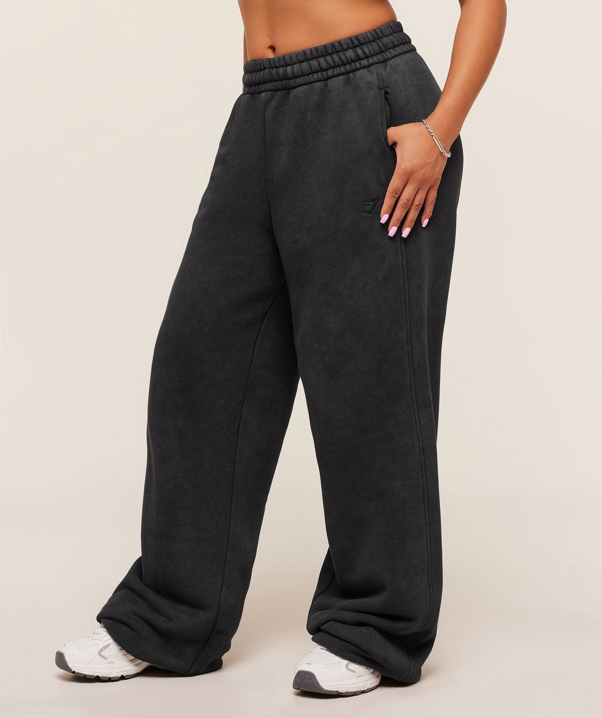 Gymshark x Analis Tracksuit Pants - Black/Wash