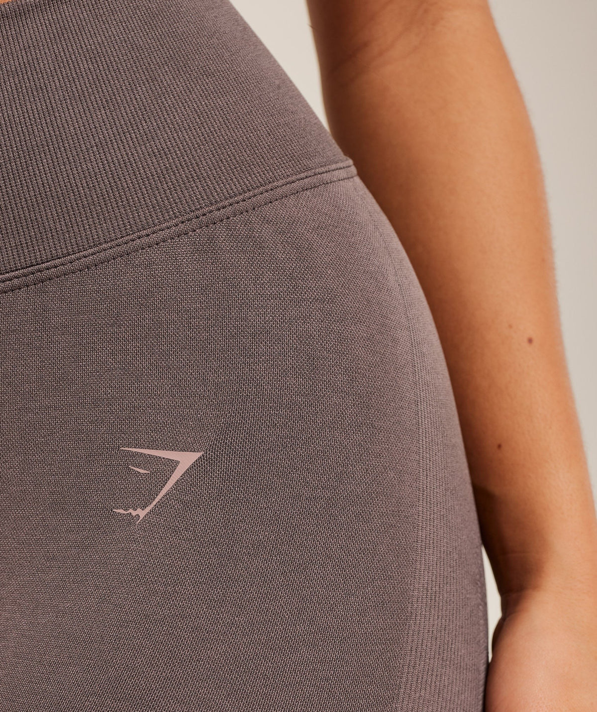 Gymshark Lift Seamless High-Rise Shorts - Cool Brown