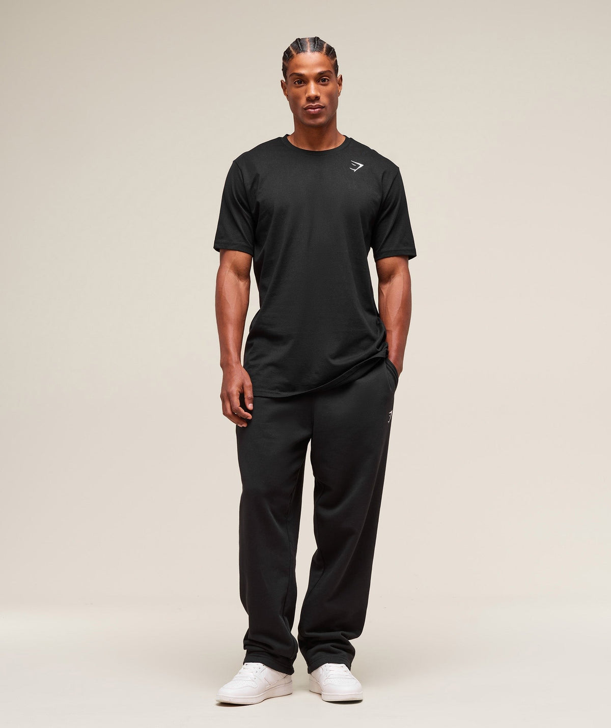 Gymshark Crest Tee (Tall) - Black