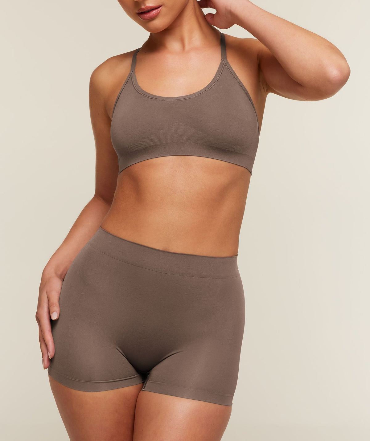 Gymshark FeatherFormTM Scoopneck Bralette - Soft Brown