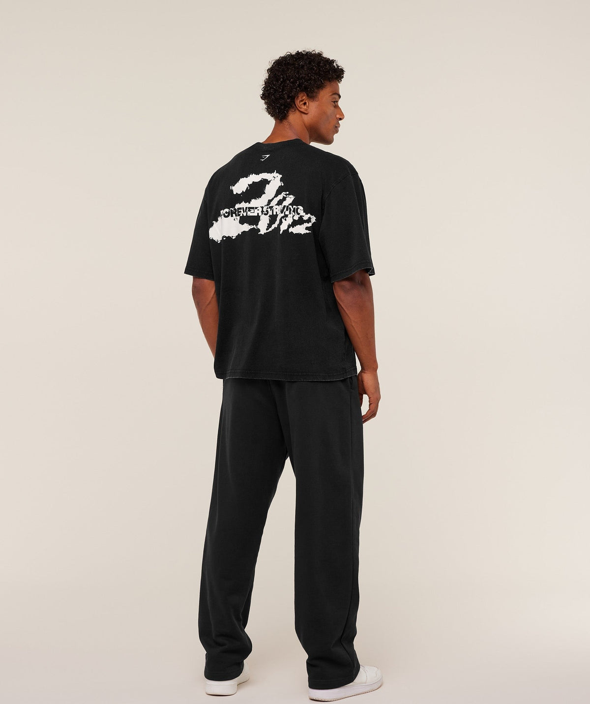 Gymshark Forever Striving Tee - Black