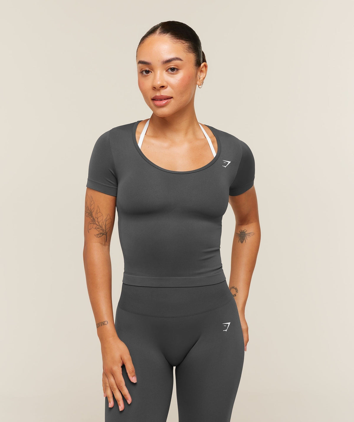 Gymshark Everyday Seamless Tight Fit Crew Neck Tee - Onyx Grey