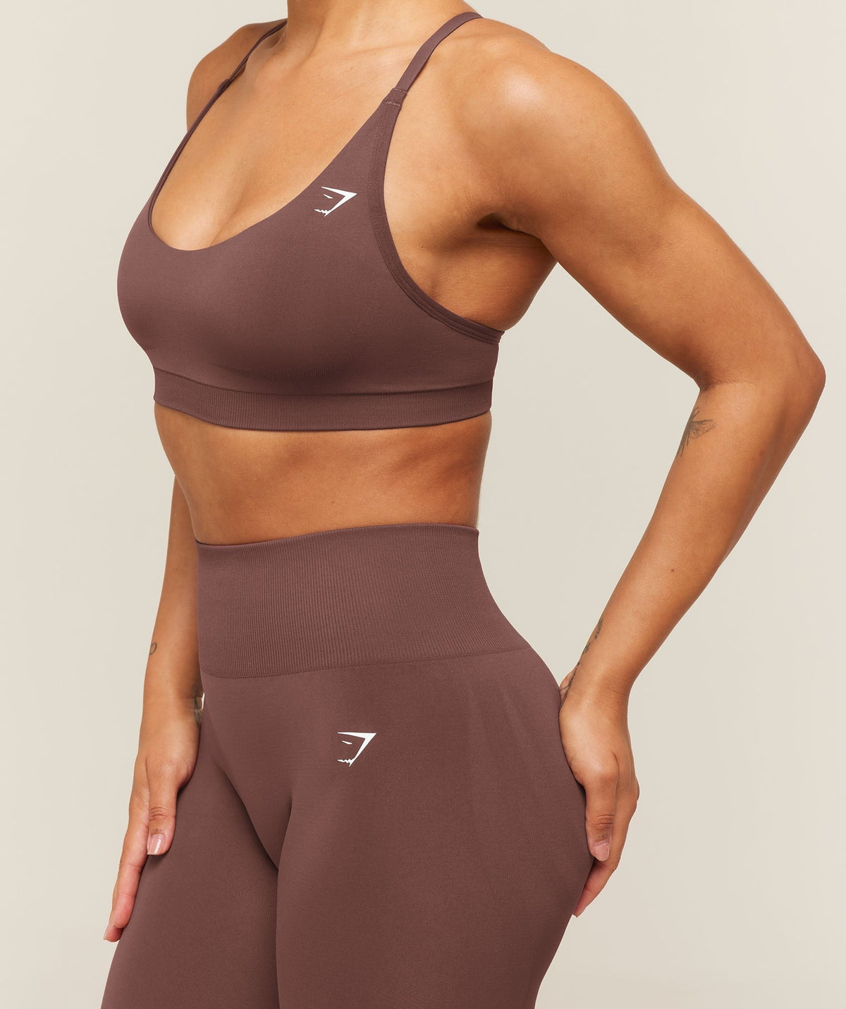 Gymshark Everyday Seamless Racerback Sports Bra - Espresso Brown