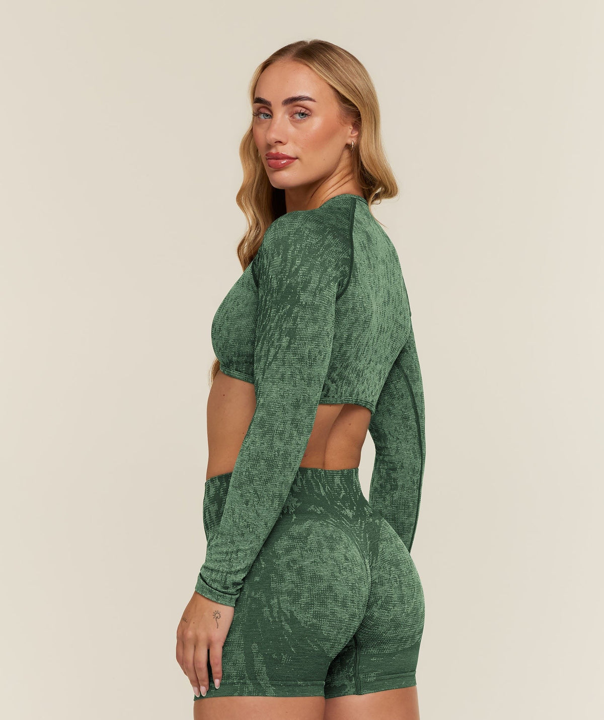 Gymshark Adapt Animal x Whitney Long Sleeve Crop Top - Earth Green/Sprint Green