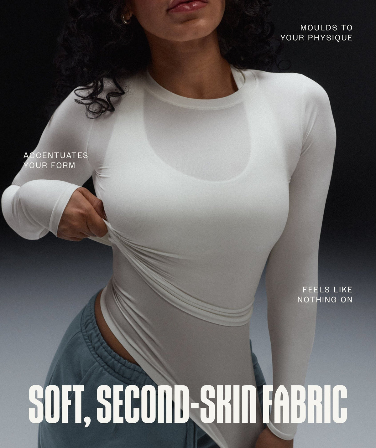 Gymshark FeatherFormTM Long Sleeve Tee - Soft White
